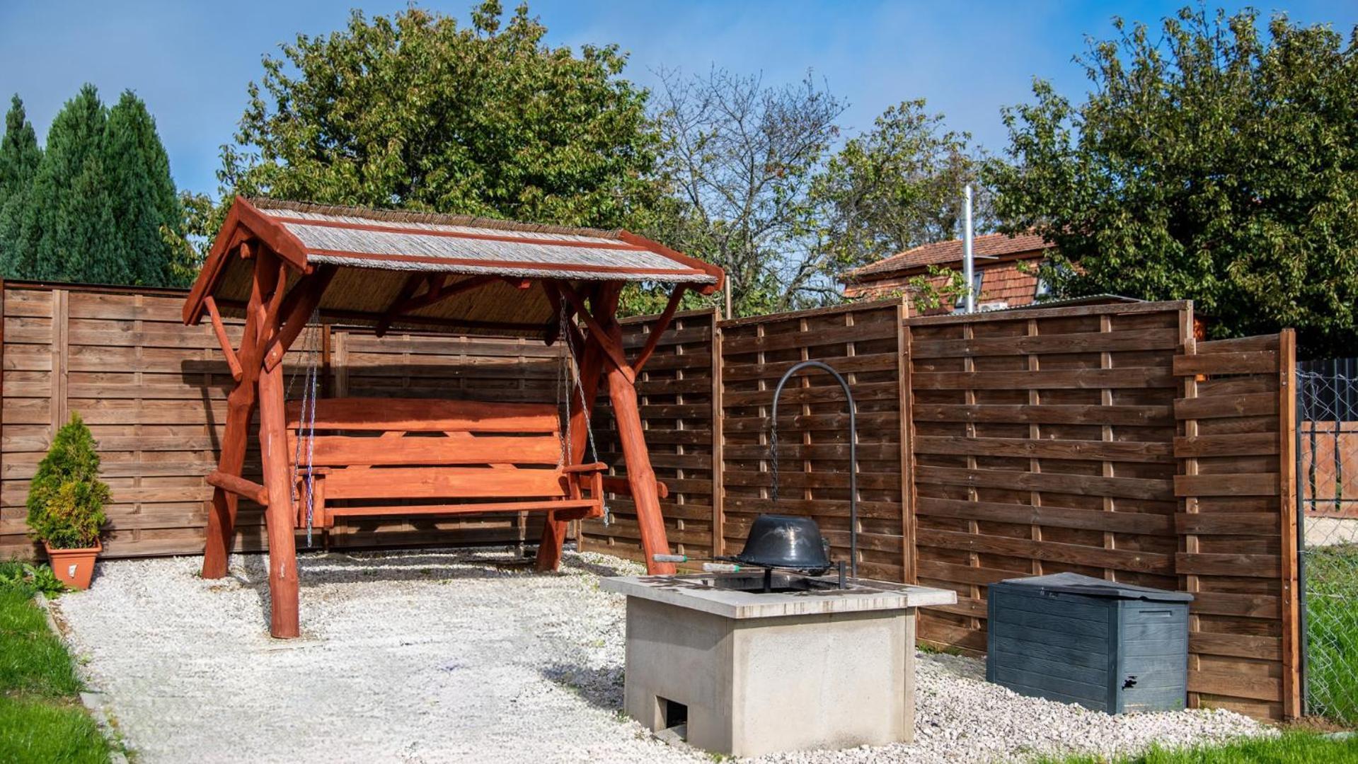 Romantic Jacuzzi Hideaway Near Heviz Rezi Extérieur photo