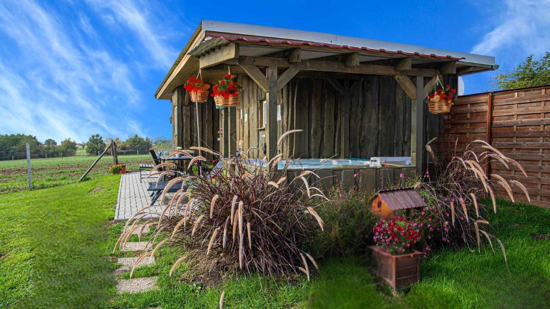 Romantic Jacuzzi Hideaway Near Heviz Rezi Extérieur photo